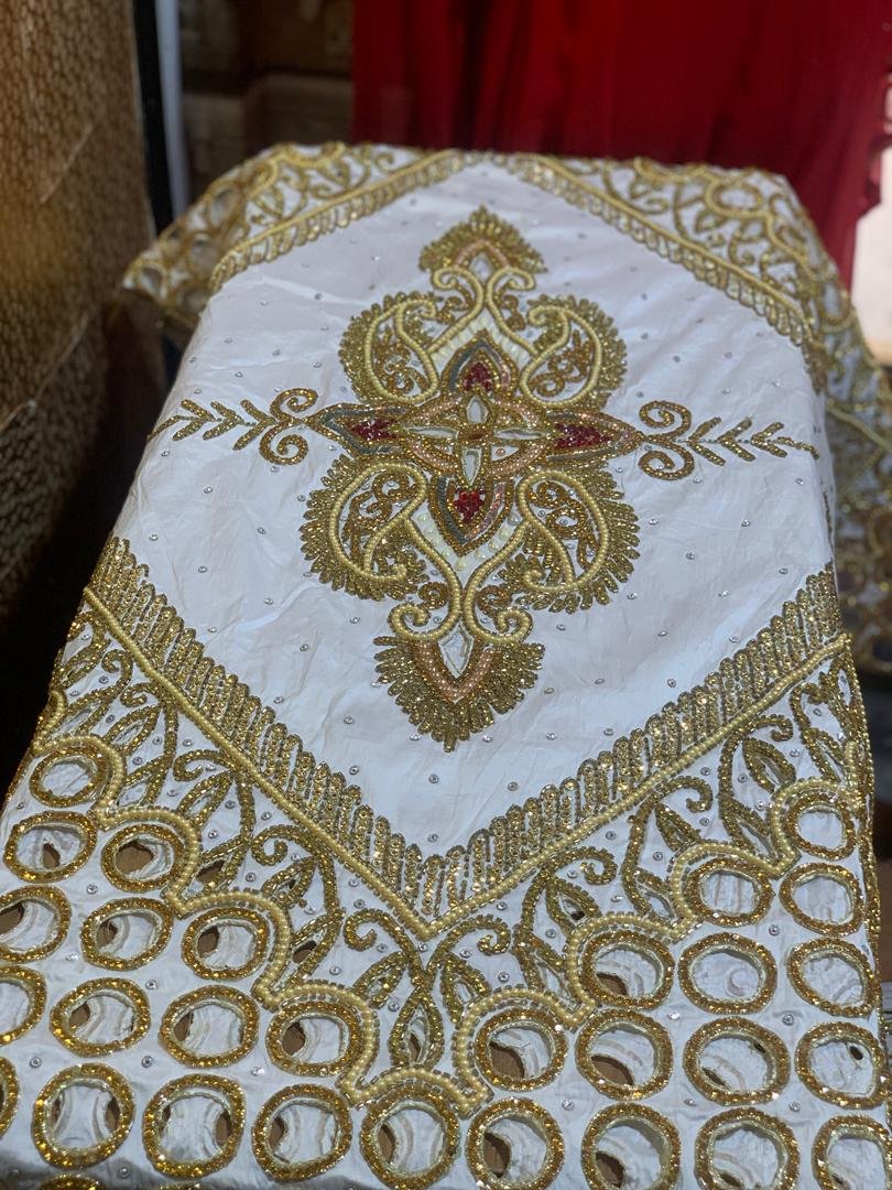 LUXURY WHITE GEORGE - Image 2
