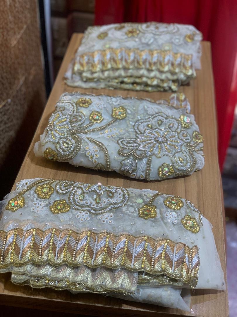 LUXURY WHITE GEORGE