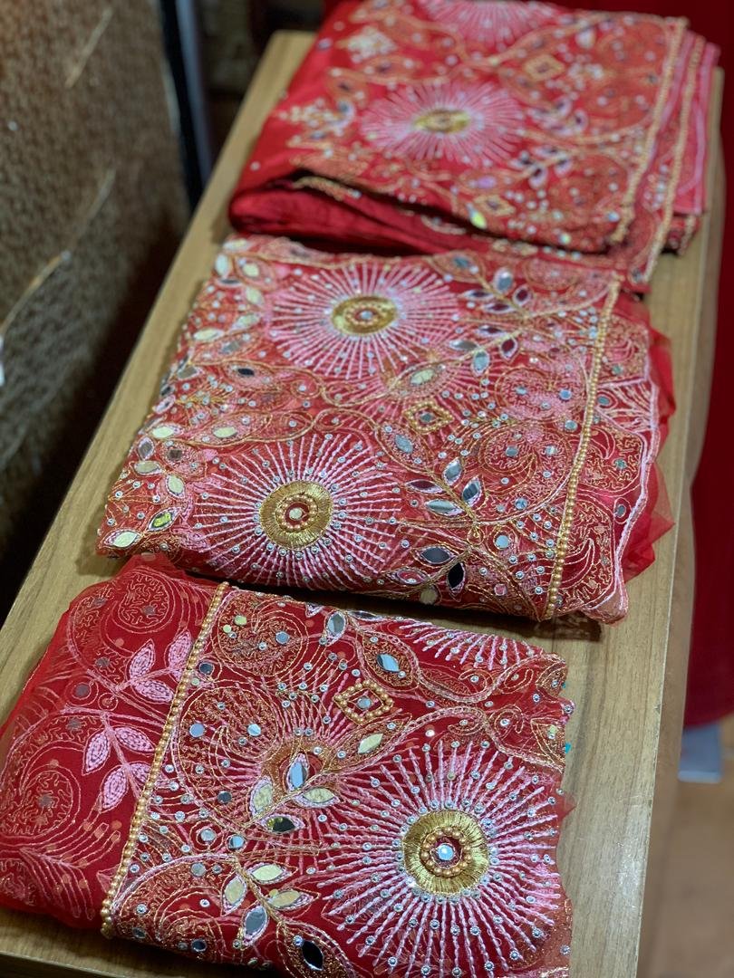 LUXURY RED GEORGE