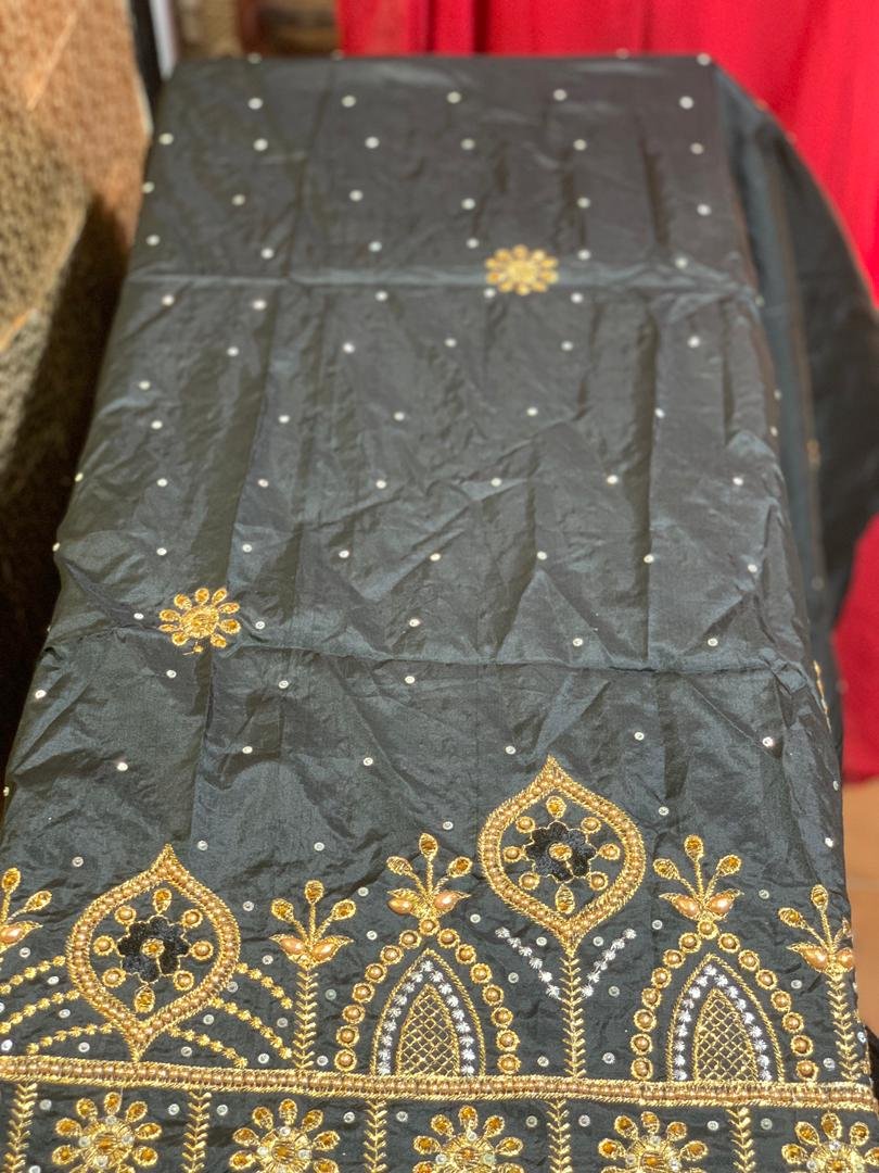 LUXURY BLACK GEORGE - Image 4