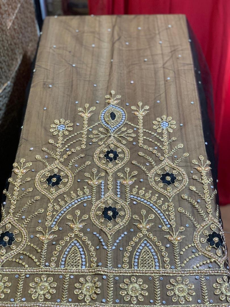 LUXURY BLACK GEORGE - Image 2