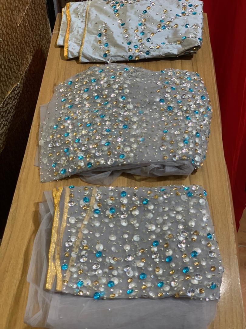 LUXURY ASH COLOR CRYSTAL