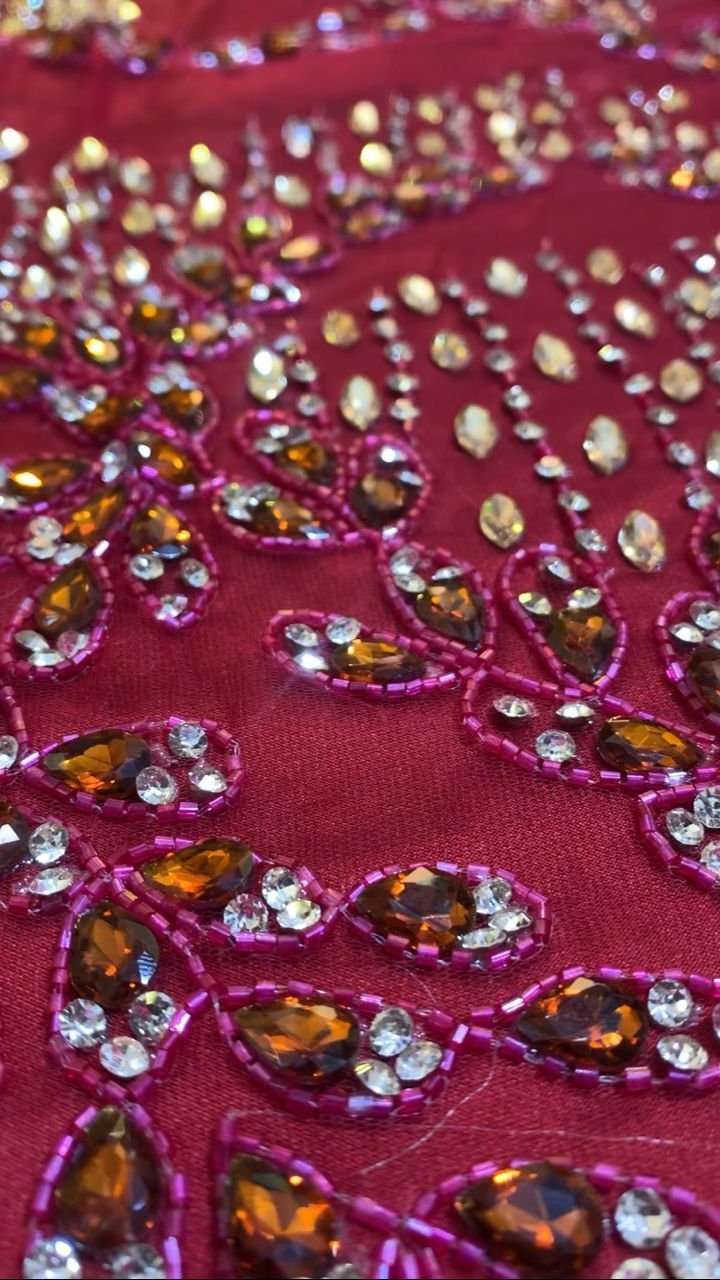 LUXURY RED CRYSTAL GEORGE - Image 3
