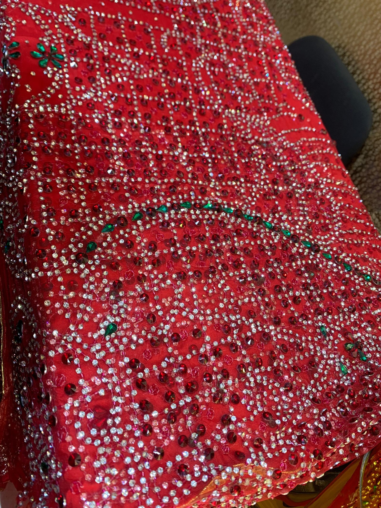 LUXURY RED CRYSTAL GEORGE - Image 2