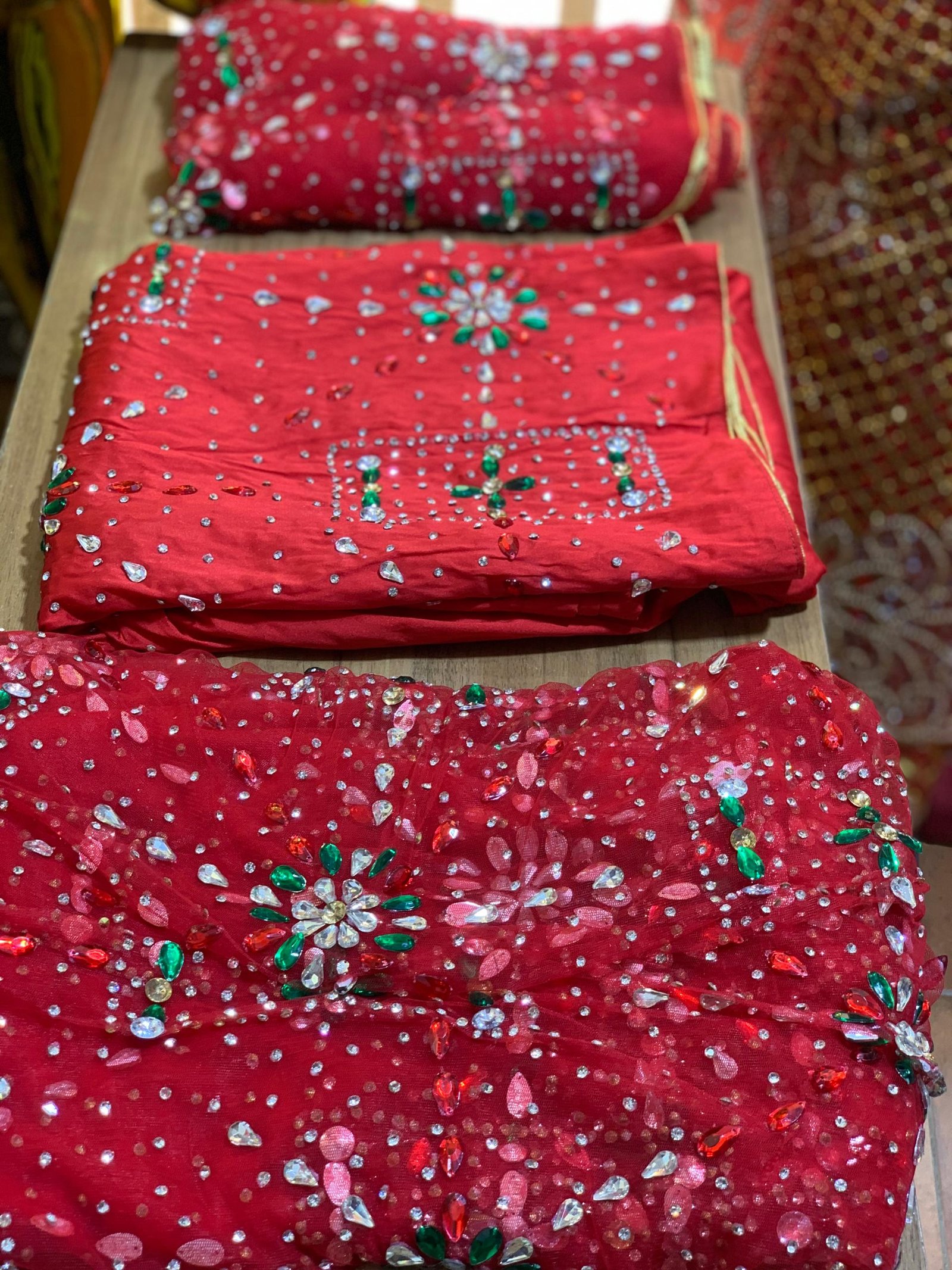 LUXURY RED CRYSTAL GEORGE